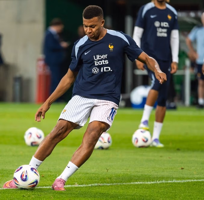 Engineered an edge–cloud analytics platform delivering sub-40 ms athlete performance insights while reducing infrastructure and hardware costs by 68%, enabling professional teams to act on health and performance data during live training and matches.