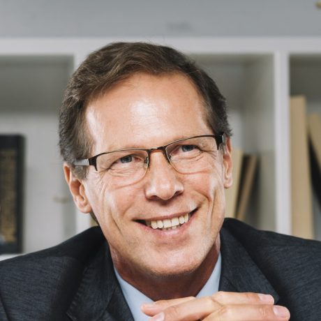 A complete legal platform for lawyers